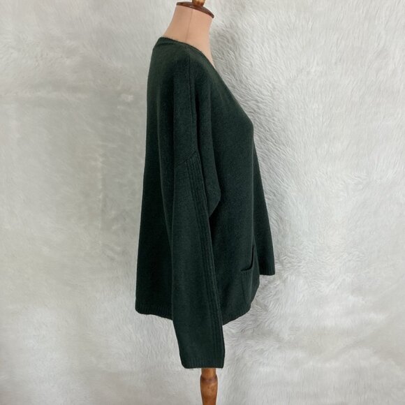 XCVI Green Gresham V-Neck Pocket Ribbed Sweater Top M - Picture 5 of 7